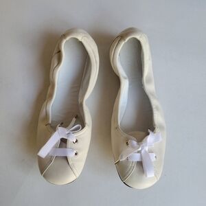 Women's Cream Ballet Flats